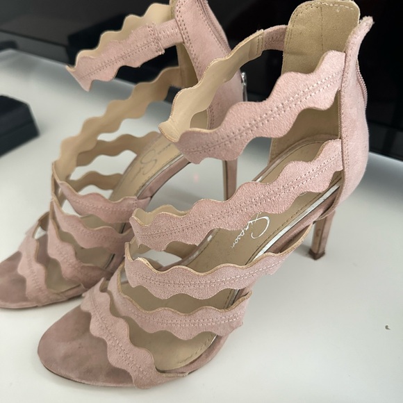 Heels - Picture 1 of 4